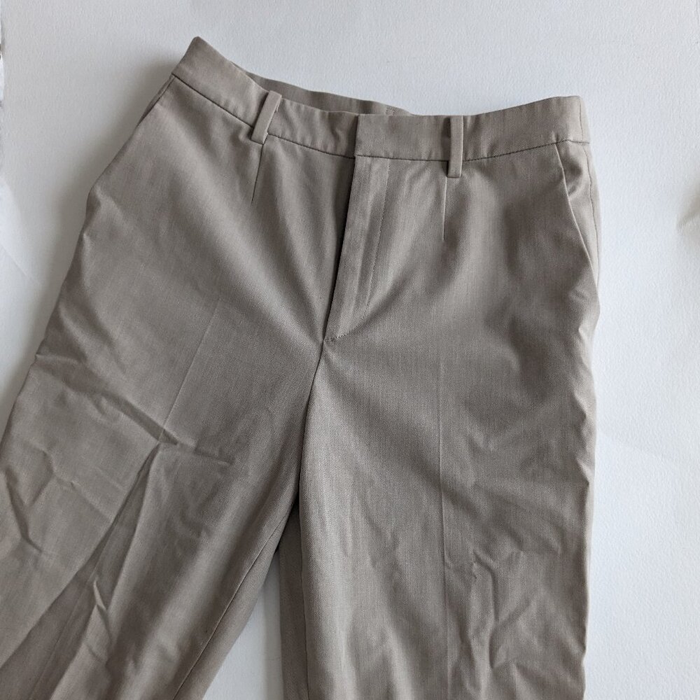 Uniqlo khaki high-waisted ankle pant trousers